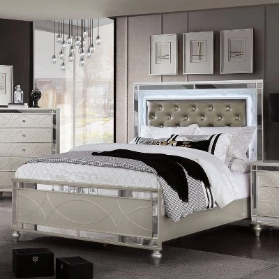 2pc Queen La Mesa Bedroom Set With Nightstand Silver - HOMES: Inside + Out 5 2pc Queen La Mesa Bedroom Set With Nightstand Silver - HOMES: Inside + Out - Image 5